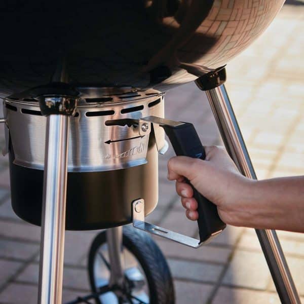 Napoleon Professional 22 Charcoal Kettle - Image 5